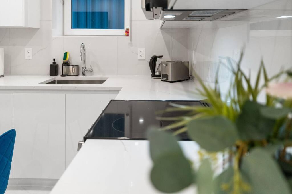 Brand New 2 Bedroom Point Grey Getaway Βανκούβερ Εξωτερικό φωτογραφία