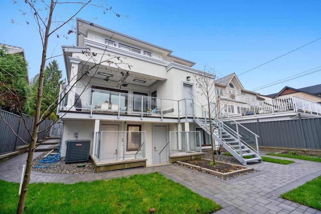 Brand New 2 Bedroom Point Grey Getaway Βανκούβερ Εξωτερικό φωτογραφία